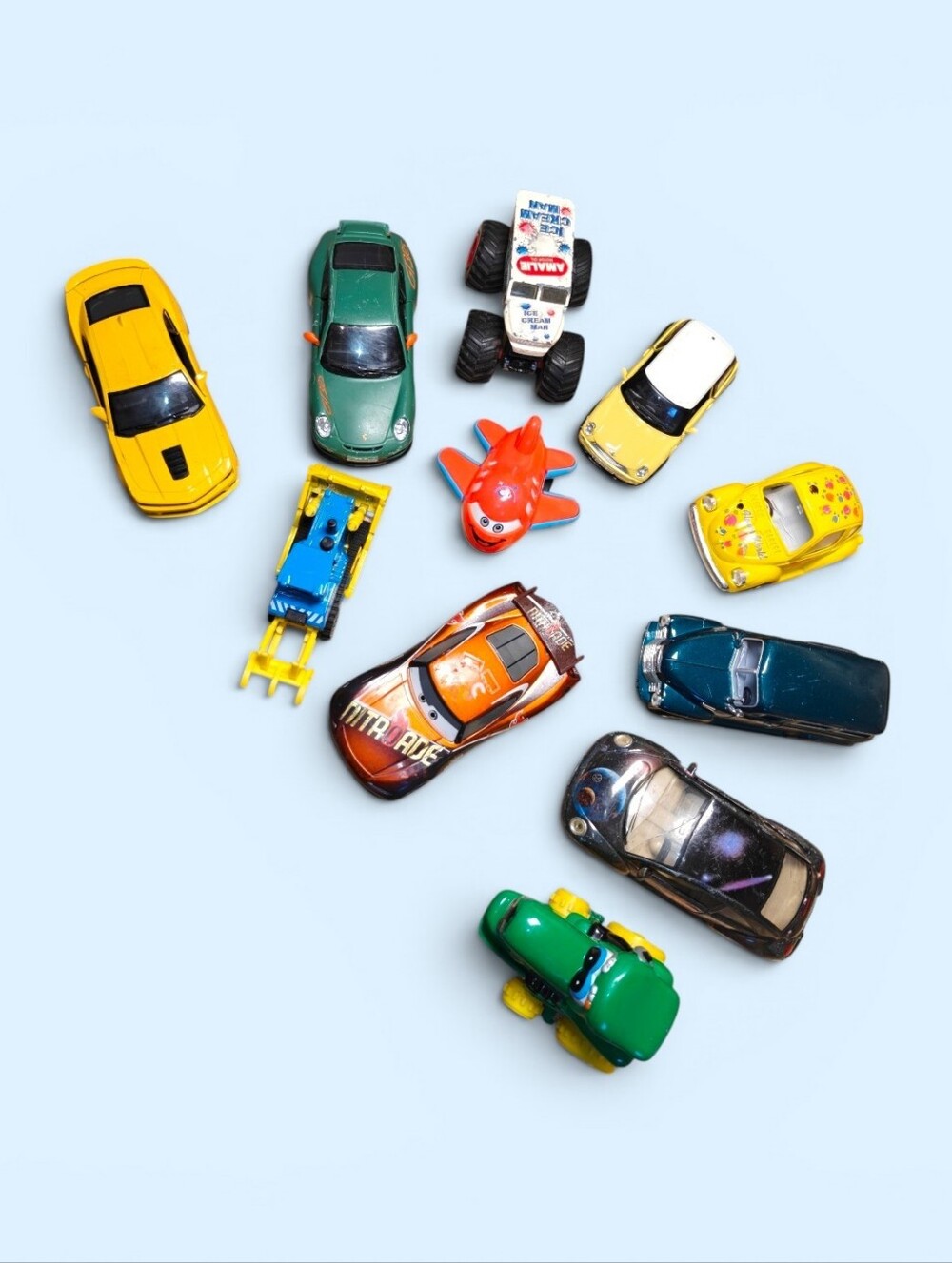Lot of Mixed Toy Vehicles